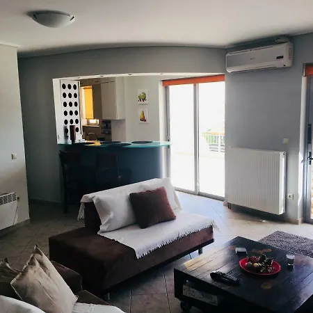 Cozy Flat Near City Center