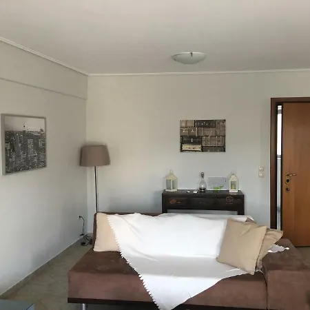 Cozy Flat Near City Center *
